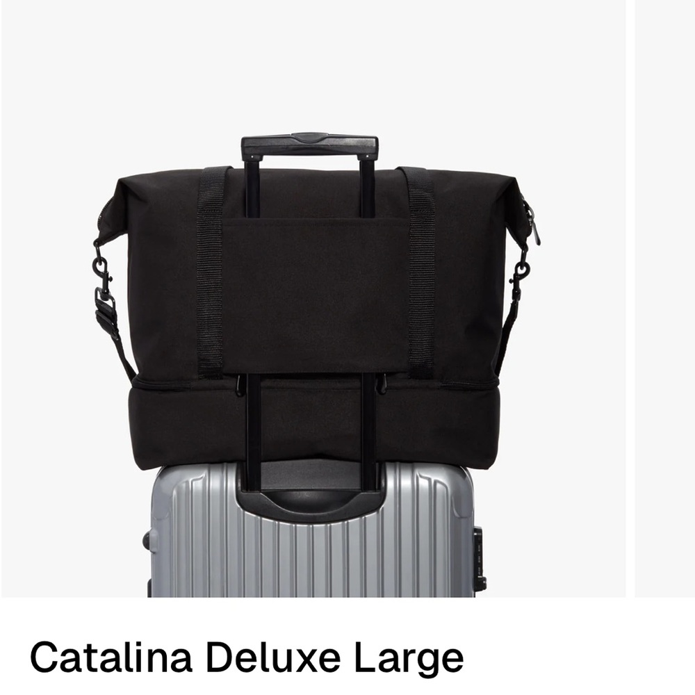Lo & Sons Catalina Deluxe Large Black Duffel Bag - Picture 4 of 7